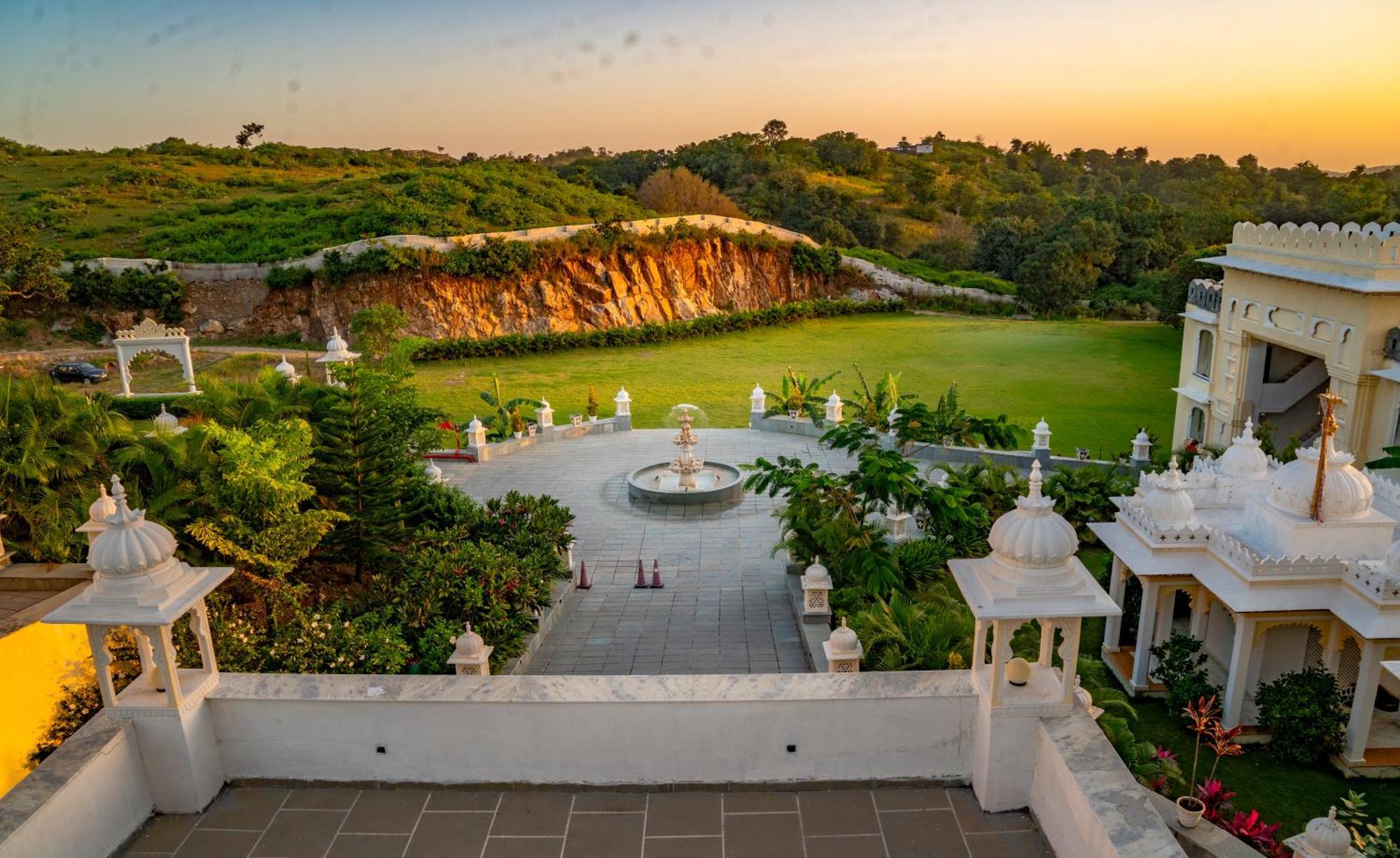 The Everest Hill Resort Kumbhalgarh Exteriér fotografie
